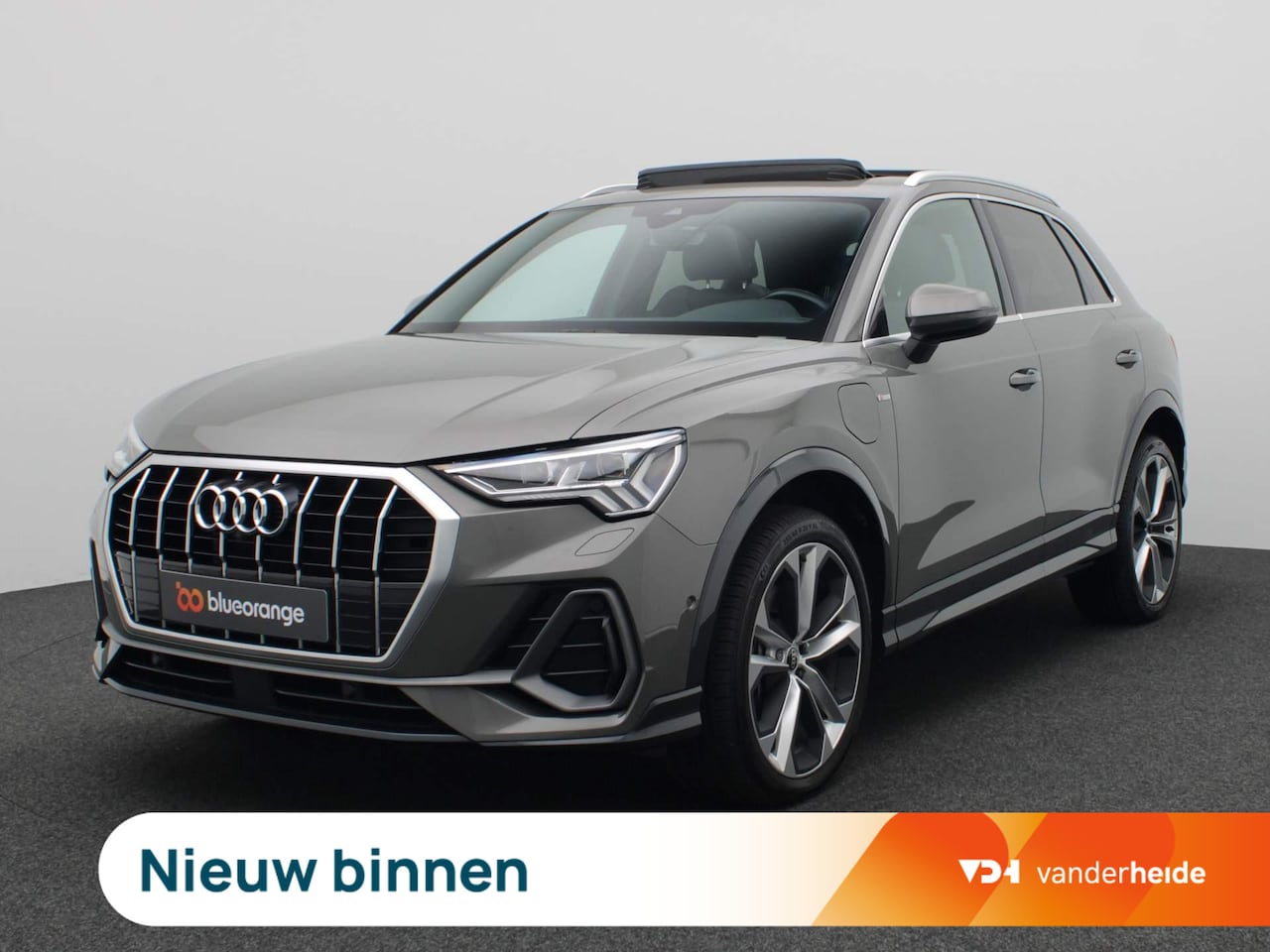 Audi Q3 - 45 TFSI e S edition 245PK Led matrix, 360gr camera, stoelverwarming, side assist, adaptive - AutoWereld.nl