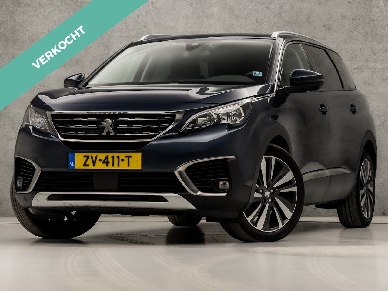 Peugeot 5008 - 1.2 PureTech Deluxe Sport 7 Persoons Automaat (GROOT NAVI, LEDER, MEMORY SEATS, STOELVERWA - AutoWereld.nl