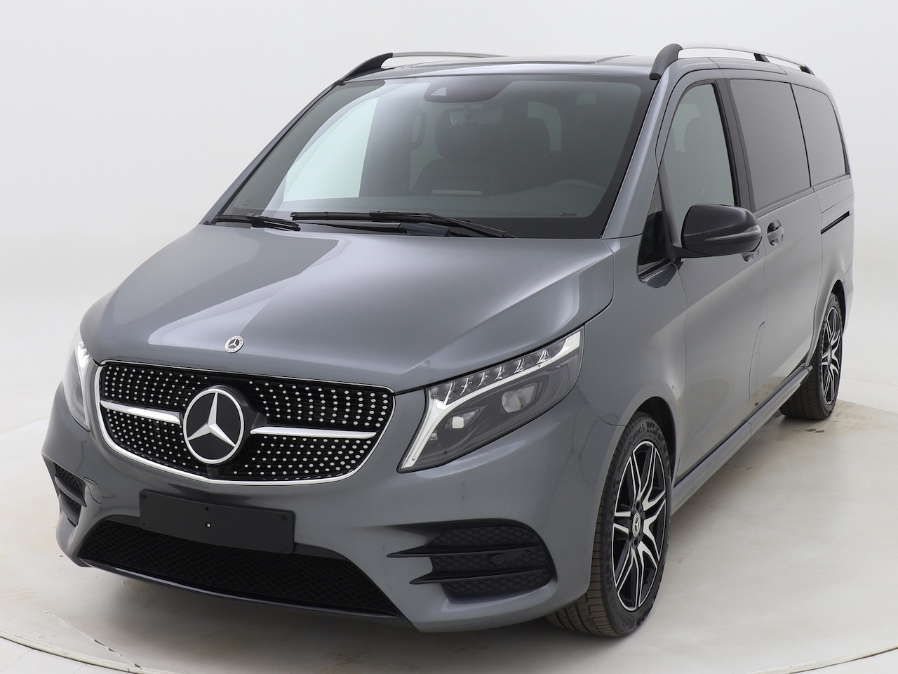 Mercedes-Benz V-klasse - 250d Lang Avantgarde AMG Dubbele Cabine Night pakket Elektrische schuifdeuren Leder zwart - AutoWereld.nl