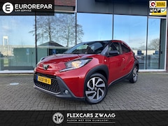 Toyota Aygo X - 1.0 VVT-i MT Pulse - Camera - Airco - Winterpakket - Two Tone