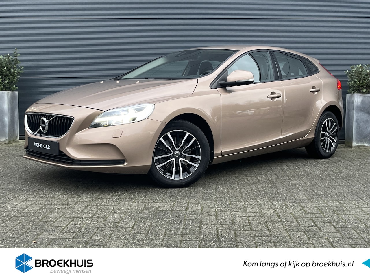 Volvo V40 - 2.0 T2 Nordic+ | LED | Standkachel | On-Call | Stoelverwarming | - AutoWereld.nl