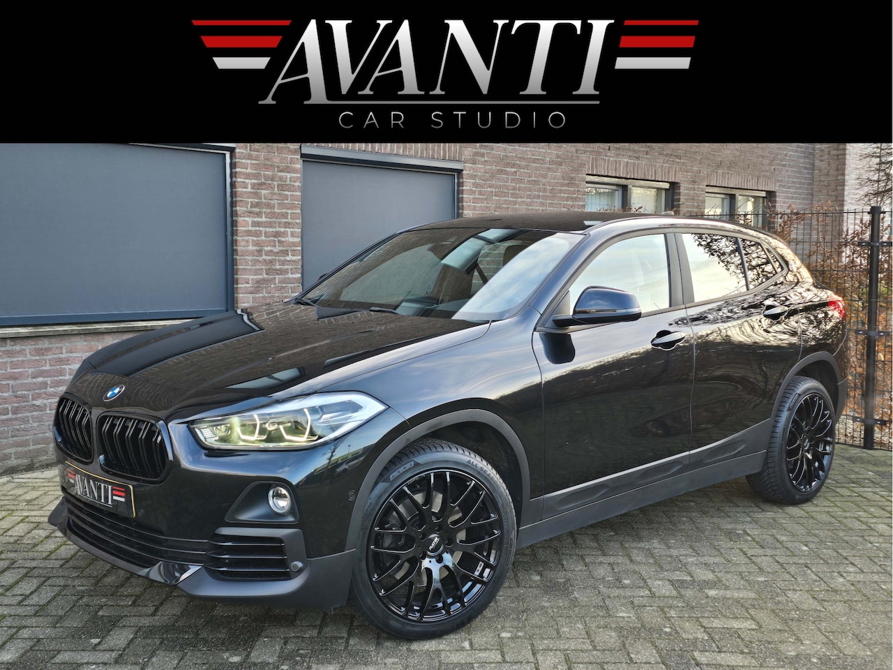 BMW X2 - sDrive20i High Executive HUD NAVI LEDER STOELVERWARMING AUTOMAAT SLECHTS 53.250 KILOMETER - AutoWereld.nl