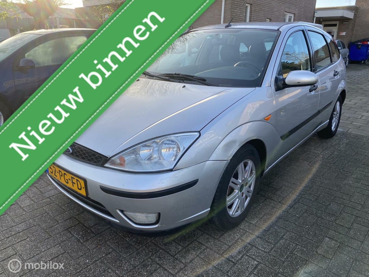 Ford Focus - 1.6-16V Futura ECC LEDER APK 05-10-2025 - AutoWereld.nl