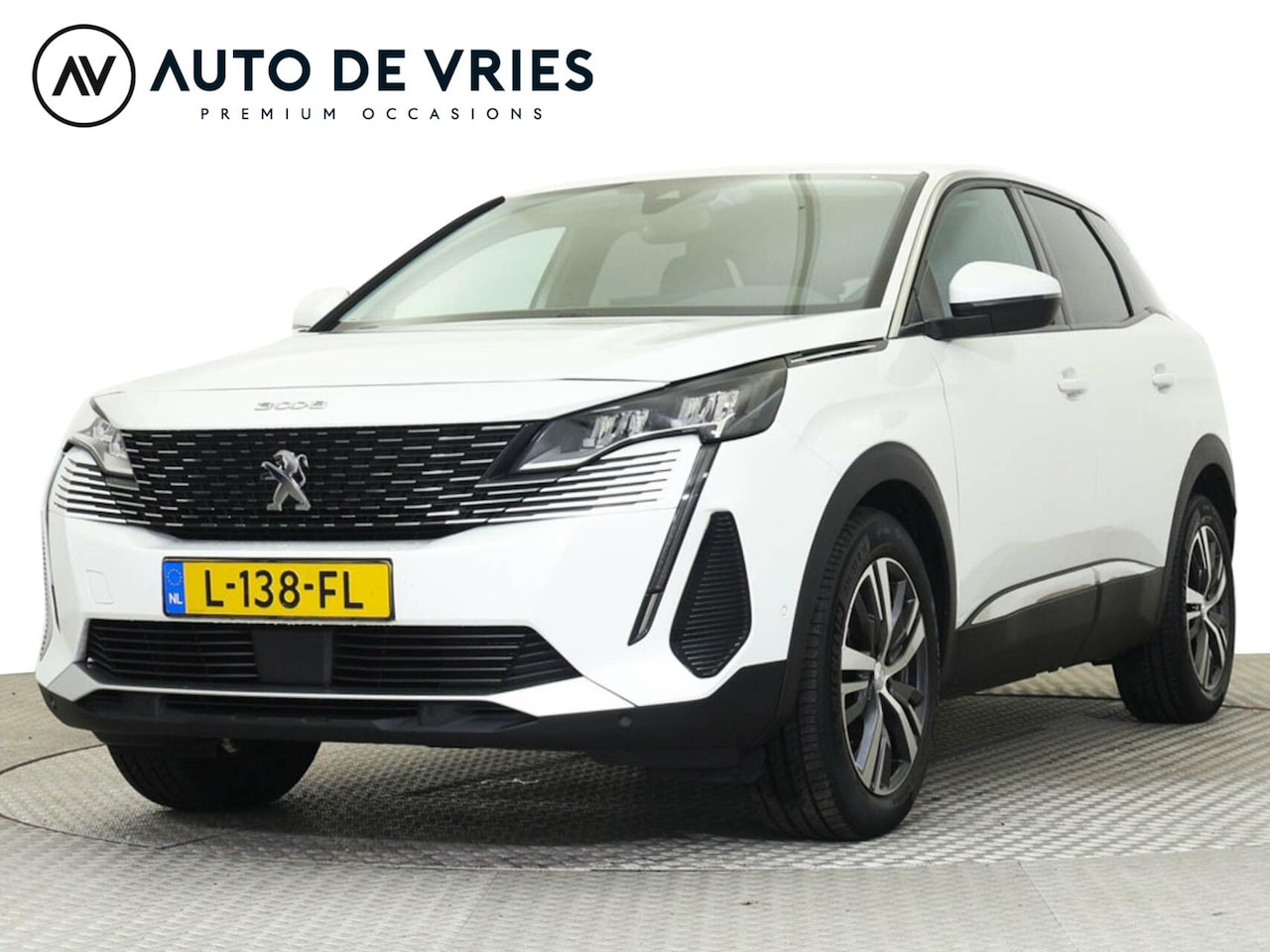 Peugeot 3008 - 1.2 PureTech 130pk Allure | Navigatie | Half leder | Camera | Privacy glass - AutoWereld.nl