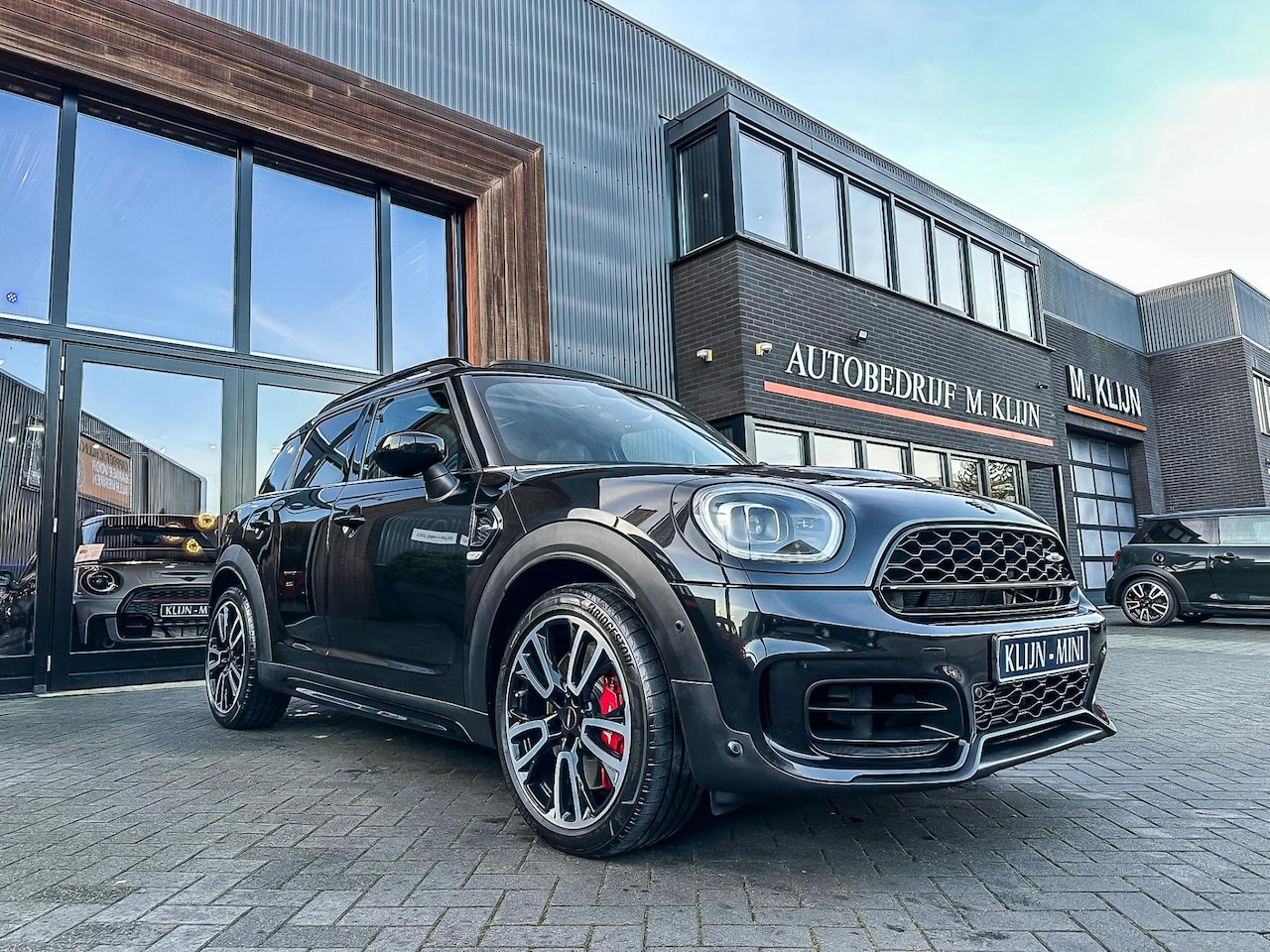 MINI Countryman - Mini 2.0 John Cooper Works ALL4 F1 aut 306pk/pano/bomvol/np:83.000,- - AutoWereld.nl