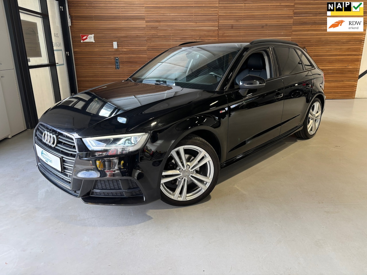 Audi A3 Sportback - 35 TFSI S-Line Edition | Virtual | Massage | Vol leer | Camera | Full LED | Cruise | Bluet - AutoWereld.nl