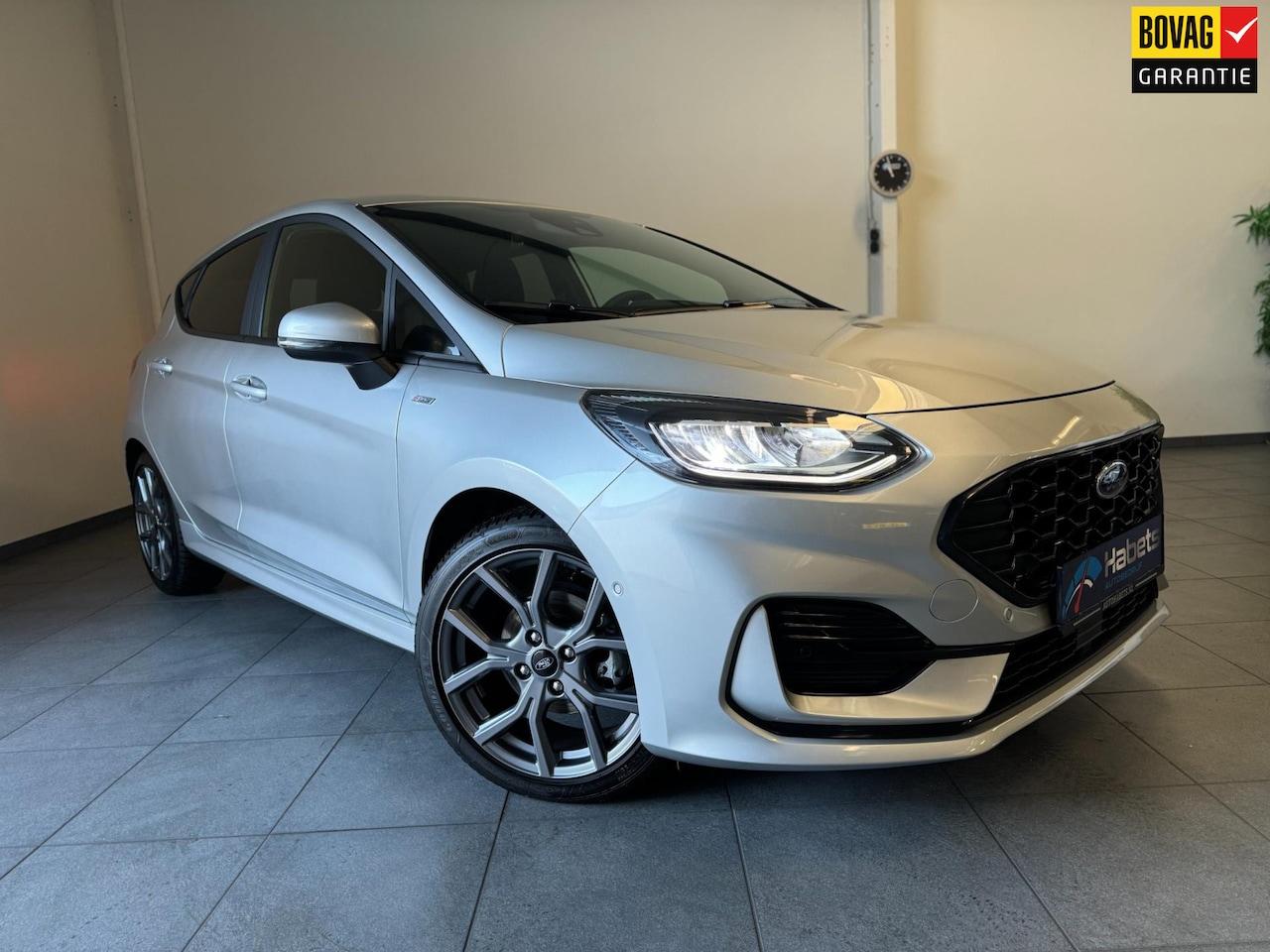 Ford Fiesta - 1.0 EcoBoost 100pk Hybrid ST-Line - Adapt. cruise - Led - Stoel&stuurverw. - carplay - Cam - AutoWereld.nl