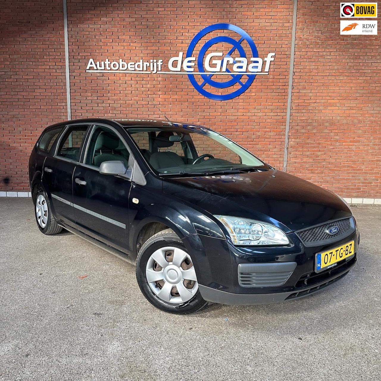 Ford Focus Wagon - 1.6-16V Champion | NW APK - AutoWereld.nl