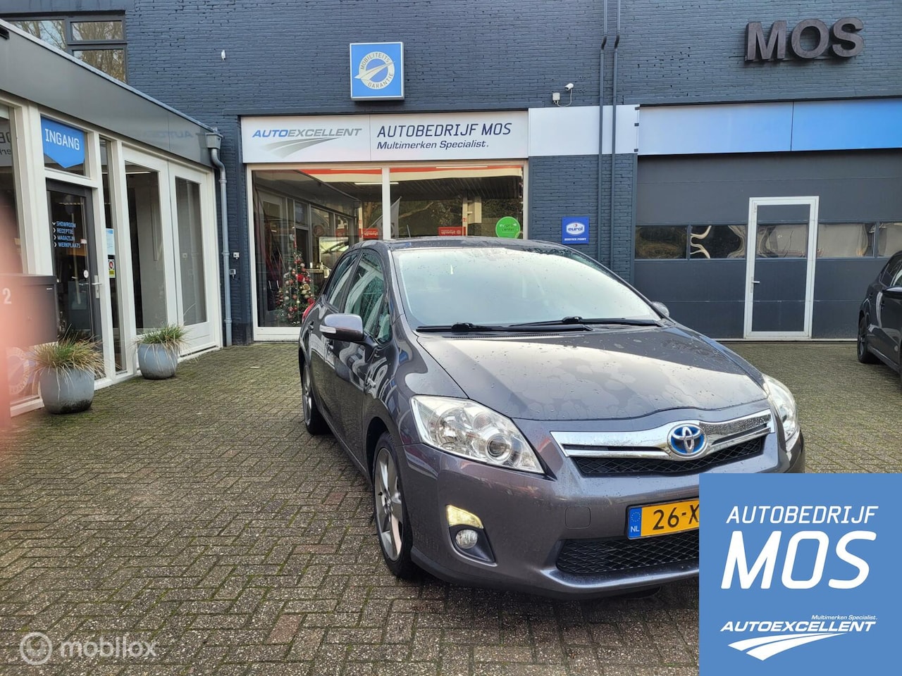 Toyota Auris - 1.8 Full Hybrid Dynamic Business Cruise/trekhaak - AutoWereld.nl