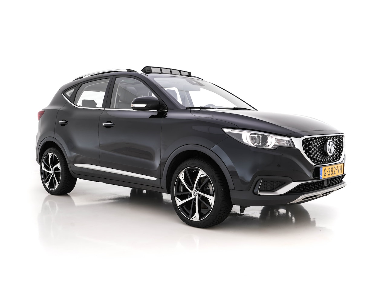 MG ZS - EV Luxury 45 kWh (INCL-BTW) *PANO | FULL-LEATHER | CCS-FASTLOADER | KEYLESS | NAVI-FULLMAP - AutoWereld.nl