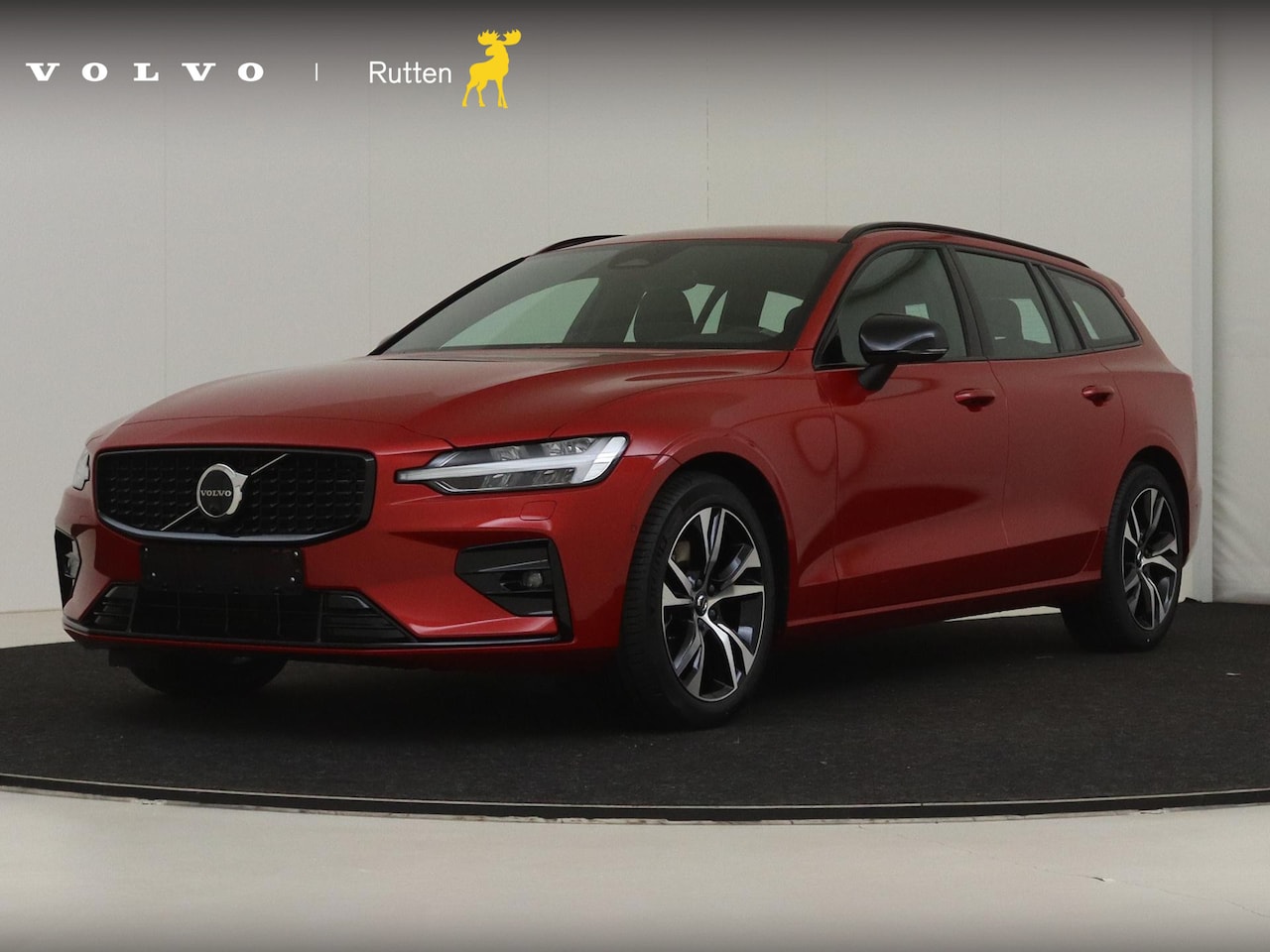 Volvo V60 - B4 211PK Automaat Plus Dark / Google Navigatie / Adaptieve Cruisecontrol / Elektrische Sto - AutoWereld.nl