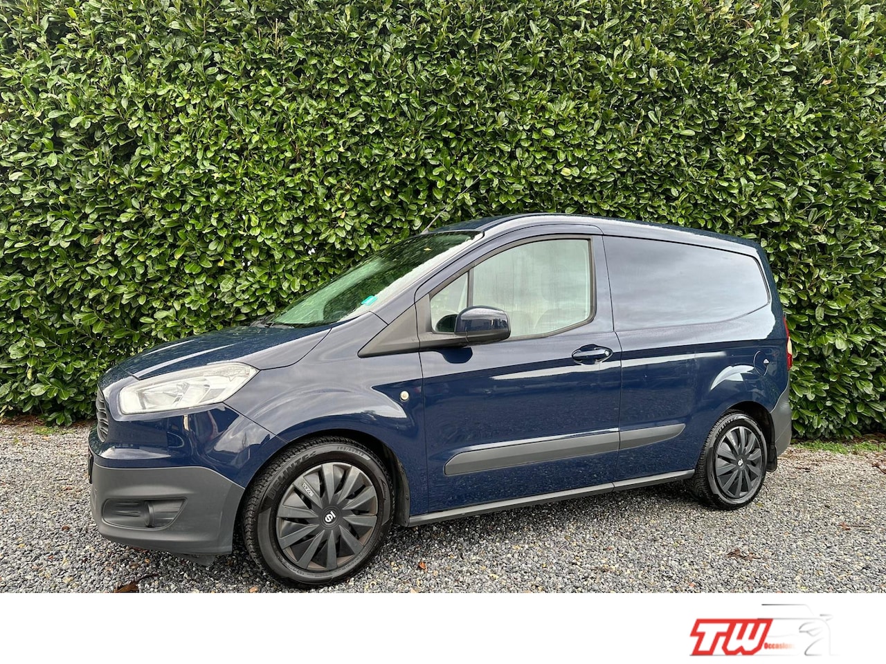 Ford Transit Courier - 1.5 TDCI| NWE APK & DISTRIBUTIE | MARGE - AutoWereld.nl