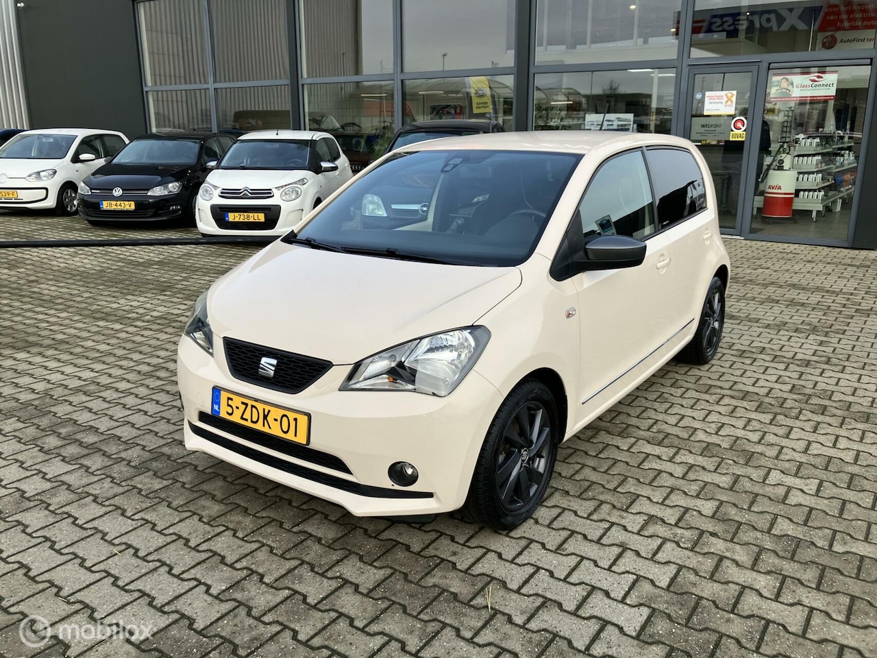 Seat Mii - by Mango. Navi, PDC, Allseason banden - AutoWereld.nl