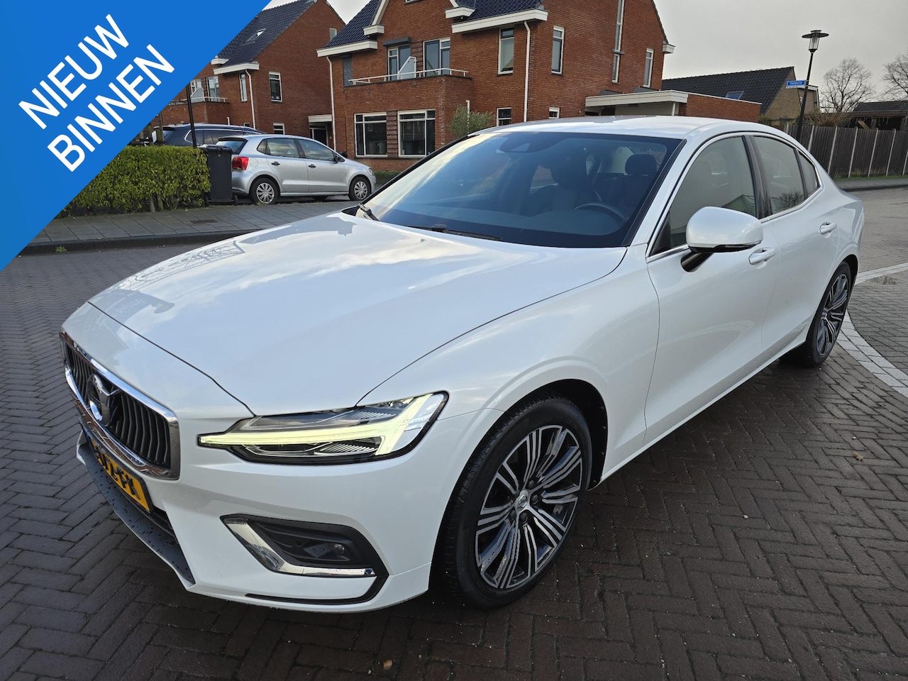 Volvo S60 - 2.0 B4 Inscription 2.0 B4 Inscription - AutoWereld.nl