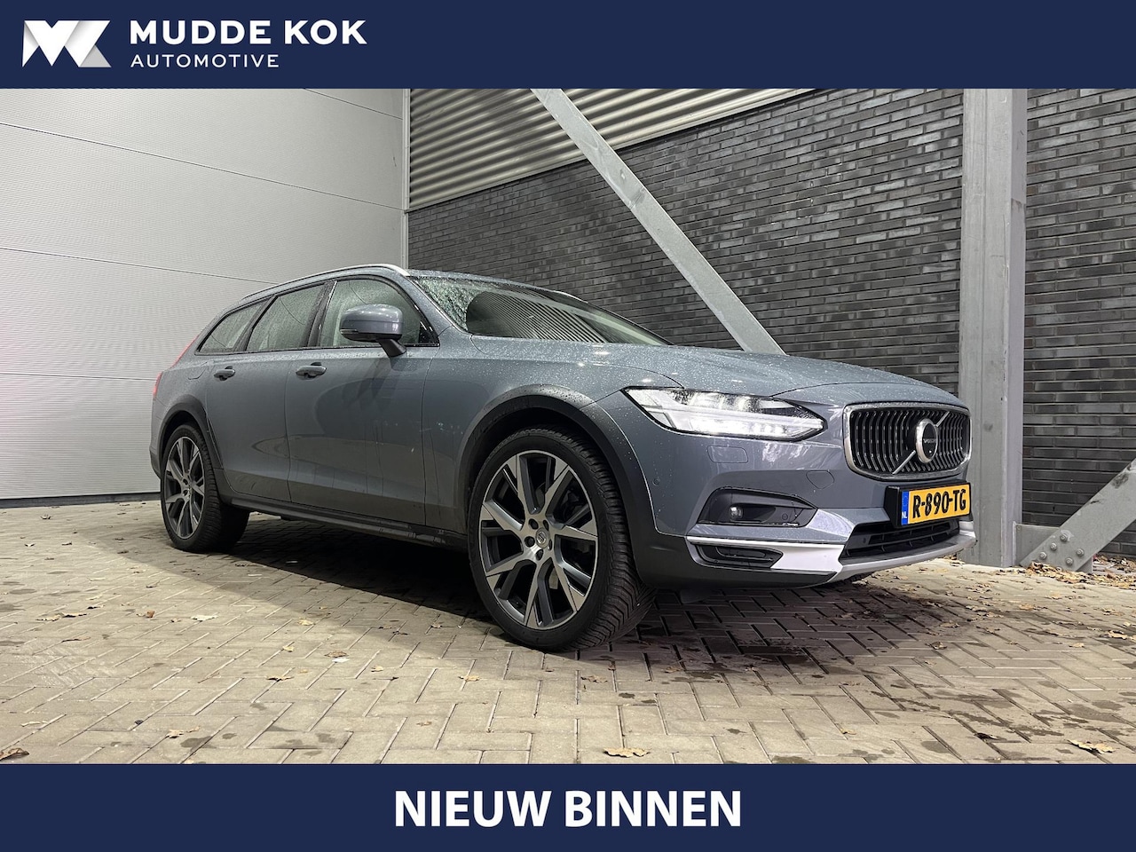 Volvo V90 Cross Country - B5 AWD Pro | Bowers&Wilkins | Luchtvering Achter | 20 Inch | Massage+Ventilatie | Panorama - AutoWereld.nl