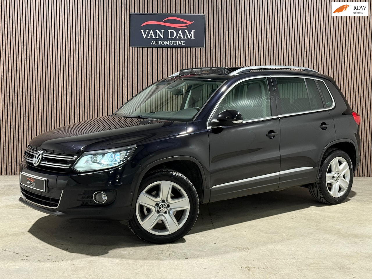 Volkswagen Tiguan - 2.0 TSI Sport&Style 4Motion DSG 2012 PANO XENON - AutoWereld.nl