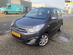 Hyundai i10 - 1.2 Plus / AIRCO / NAP / 1 JAAR APK / 5DRS / LAGE KM STAND / ZEER NETTE AUTO