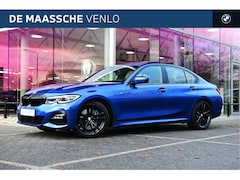 BMW 3-serie - 330i High Executive M Sport Automaat / Schuif-kanteldak / Sportstoelen / LED / Live Cockpi