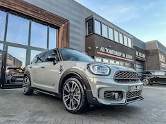 MINI Countryman - 2.0 Cooper S E ALL4 John Cooper Works 220pk/Nardo/Pano/HK/Camera/Btw/Vol