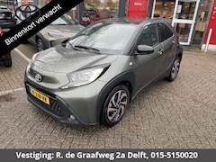 Toyota Aygo X - 1.0 VVT-i MT Pulse | Stoelverwarming | Camera | All season banden