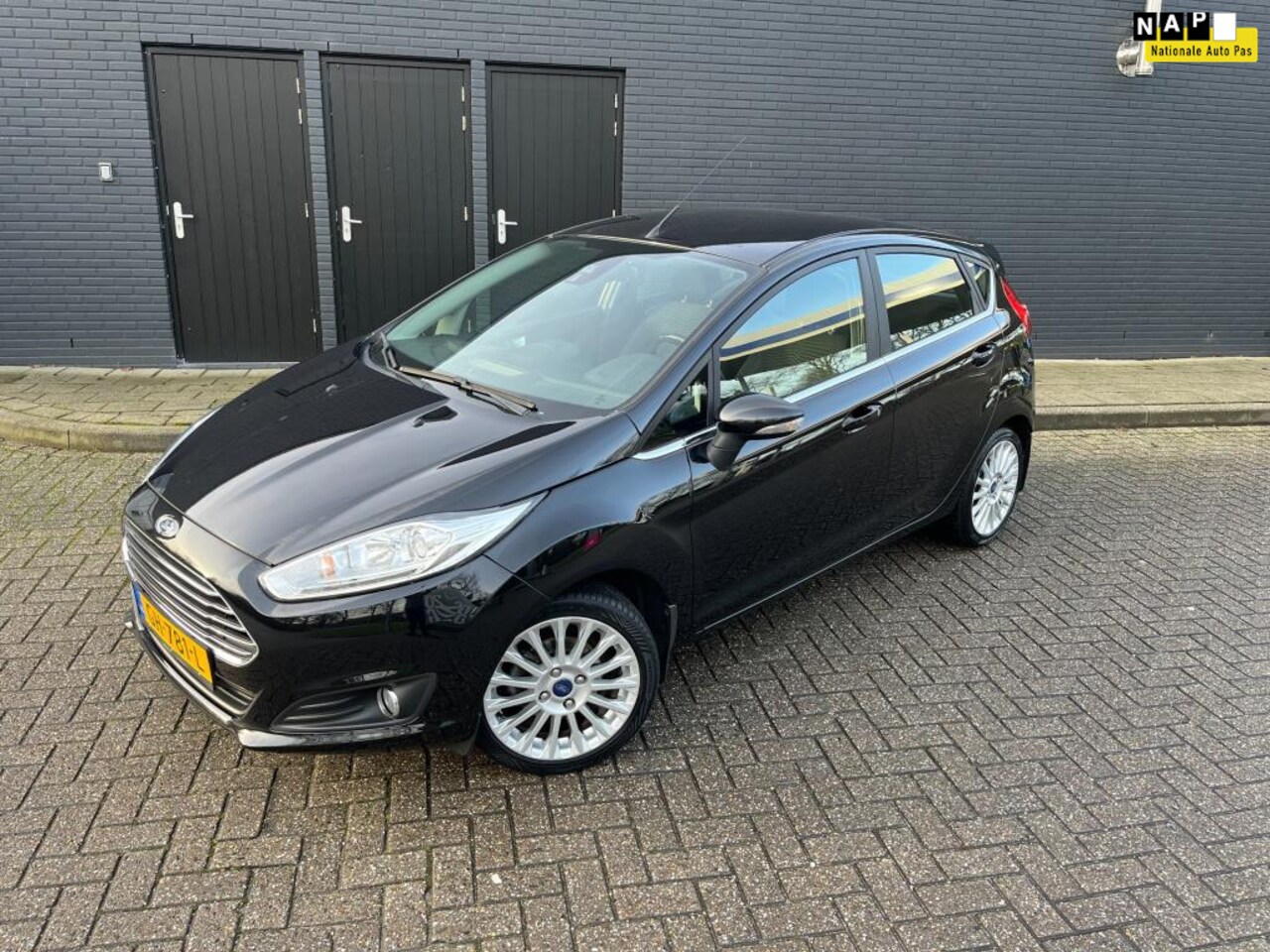 Ford Fiesta - 1.0 EcoBoost Titanium 5DRS CLIMATE CONTROL NAVI PDC - AutoWereld.nl