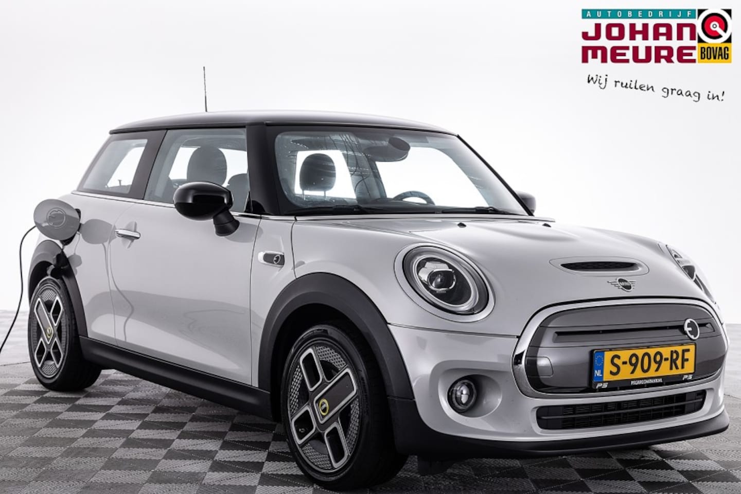 MINI Mini - Charged 33 kWh | Sportstoelen | ECC | Full LED *SUBSIDIE MOGELIJK* . - AutoWereld.nl