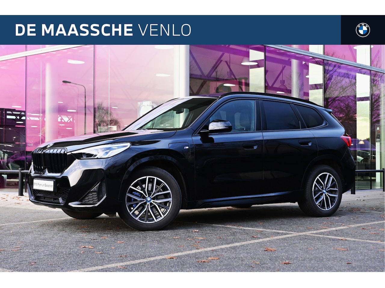 BMW X1 - xDrive30e M Sport Automaat / Trekhaak / Sportstoelen / Adaptief M Onderstel / Head-Up / Pa - AutoWereld.nl