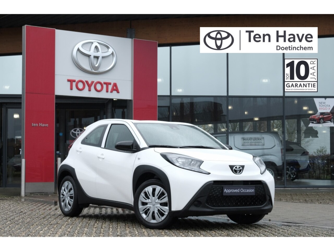 Toyota Aygo X - 1.0 VVT-i MT Play | Apple CarPlay® & Android Auto™ | Airco | Saf - AutoWereld.nl