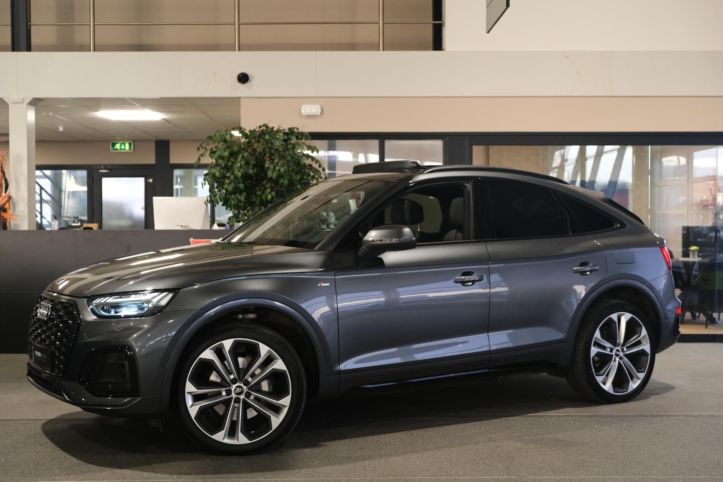 Audi Q5 Sportback - 50 TFSI e S-Line Pano Navi Led Cam Leder Pdc Acc - AutoWereld.nl