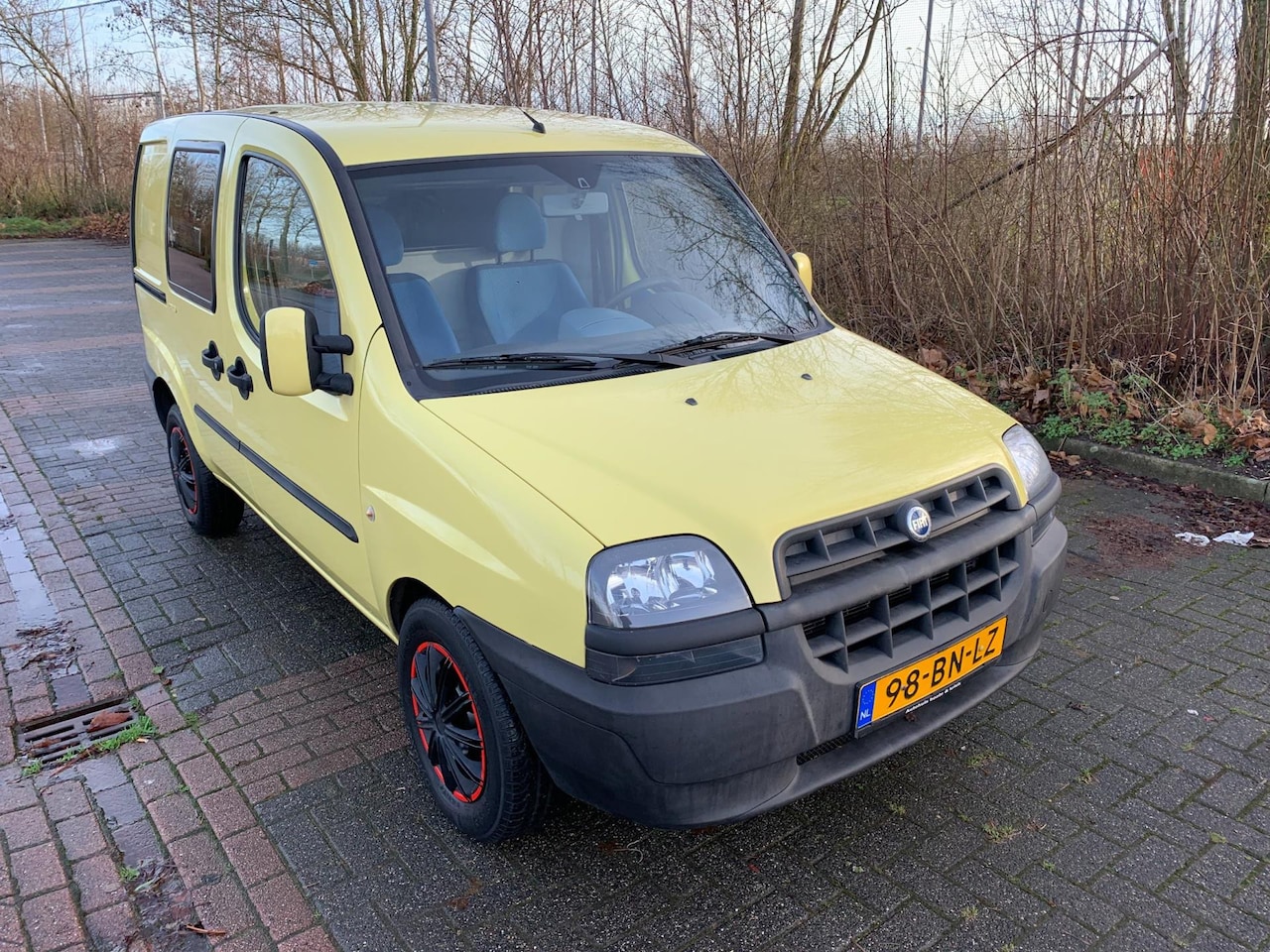 Fiat Doblò - 1.9 JTD Basis (Airco in zeer zeldzame Staat! ) - AutoWereld.nl