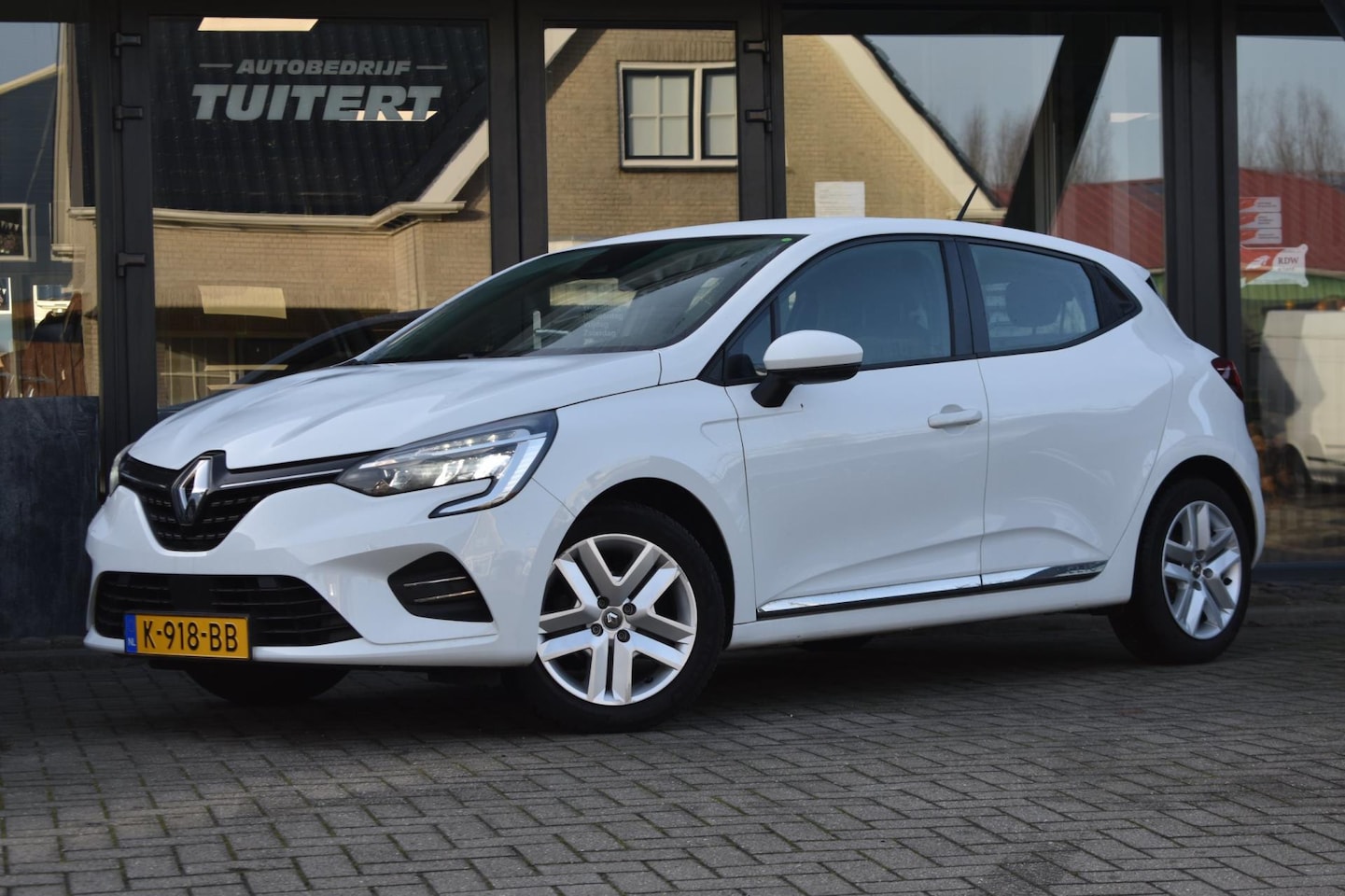 Renault Clio - 1.0 TCe Zen | NAVIGATIE | CRUISE CONTROLE | NAP | AIRCO | 100% ONDERHOUDEN - AutoWereld.nl