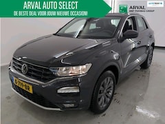 Volkswagen T-Roc - 1.5 TSI 150pk Automaat Style Business | Apple CarPlay/Android Auto | Navi | Airco | 17" Ve