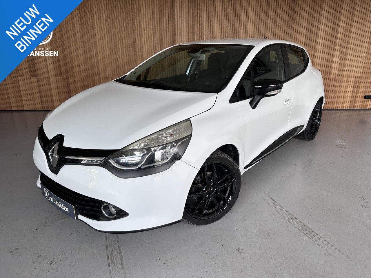 Renault Clio - 0.9 TCe Expression PDC | Cruise | Airco | Keyless - AutoWereld.nl