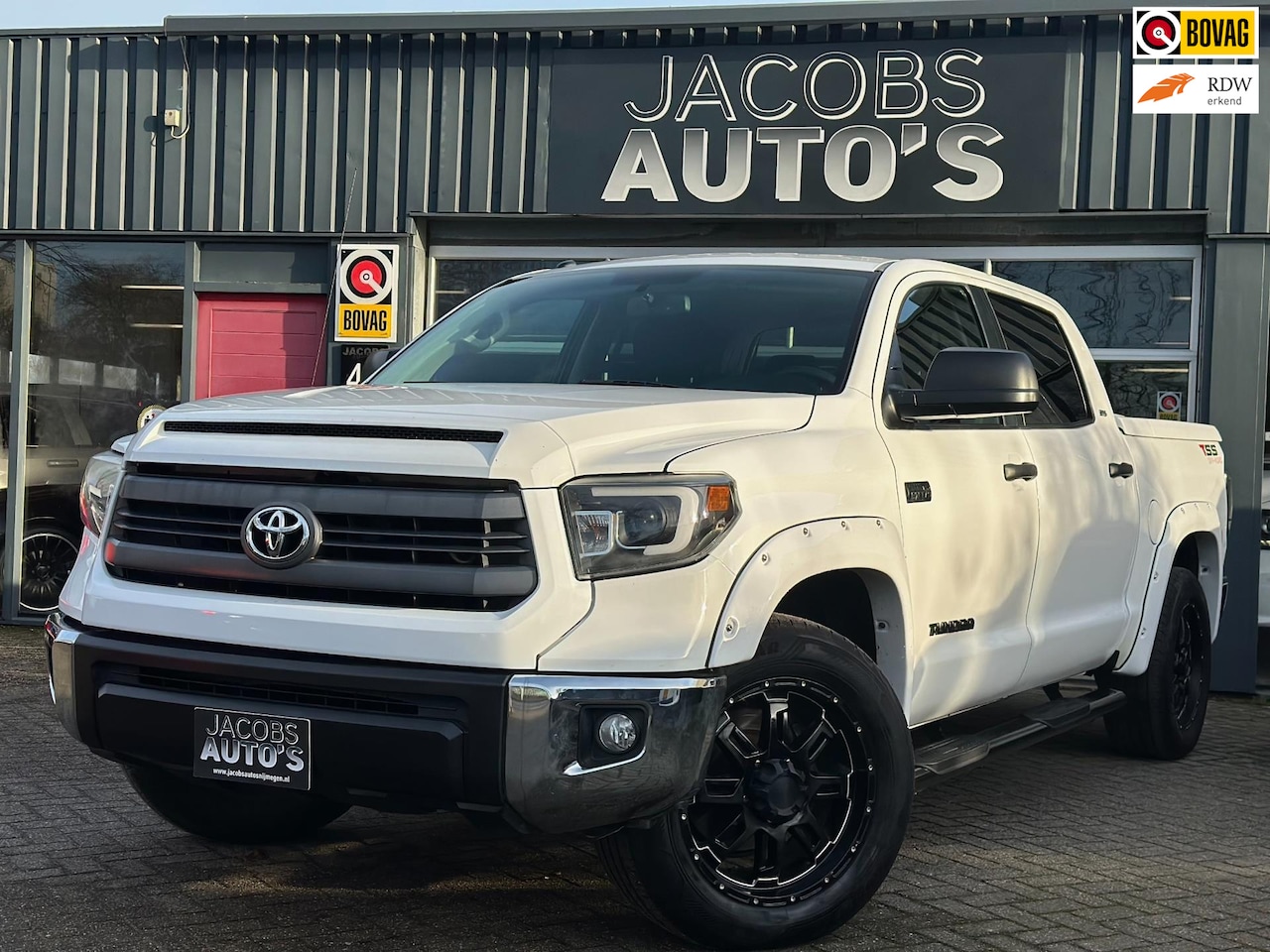 Toyota Tundra - 5.7 I-Force V8 Crewcab - AutoWereld.nl