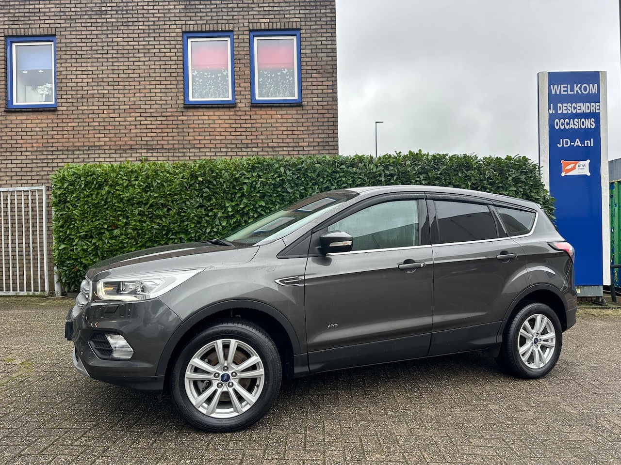 Ford Kuga - 1.5 EcoBoost Titanium Climate C, Cruise C, Pdc, Trekhaak!!!! - AutoWereld.nl