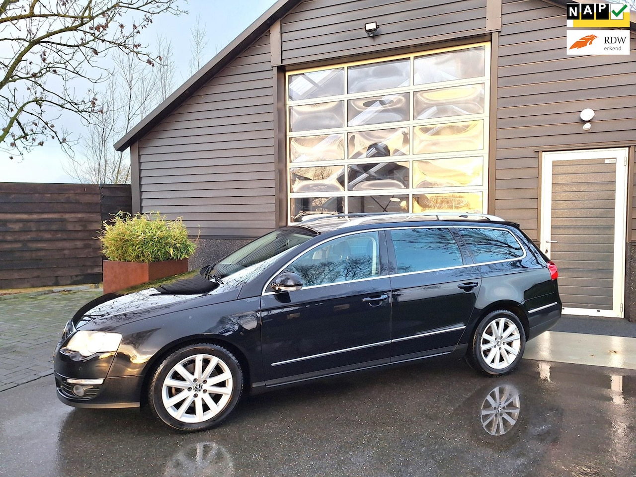 Volkswagen Passat Variant - 1.4 TSI Highline BlueMotion 1.4 TSI Highline BlueMotion, Navigatie, Climate-Control, Stoelverwarming, Trekhaak, Cruise - AutoWereld.nl