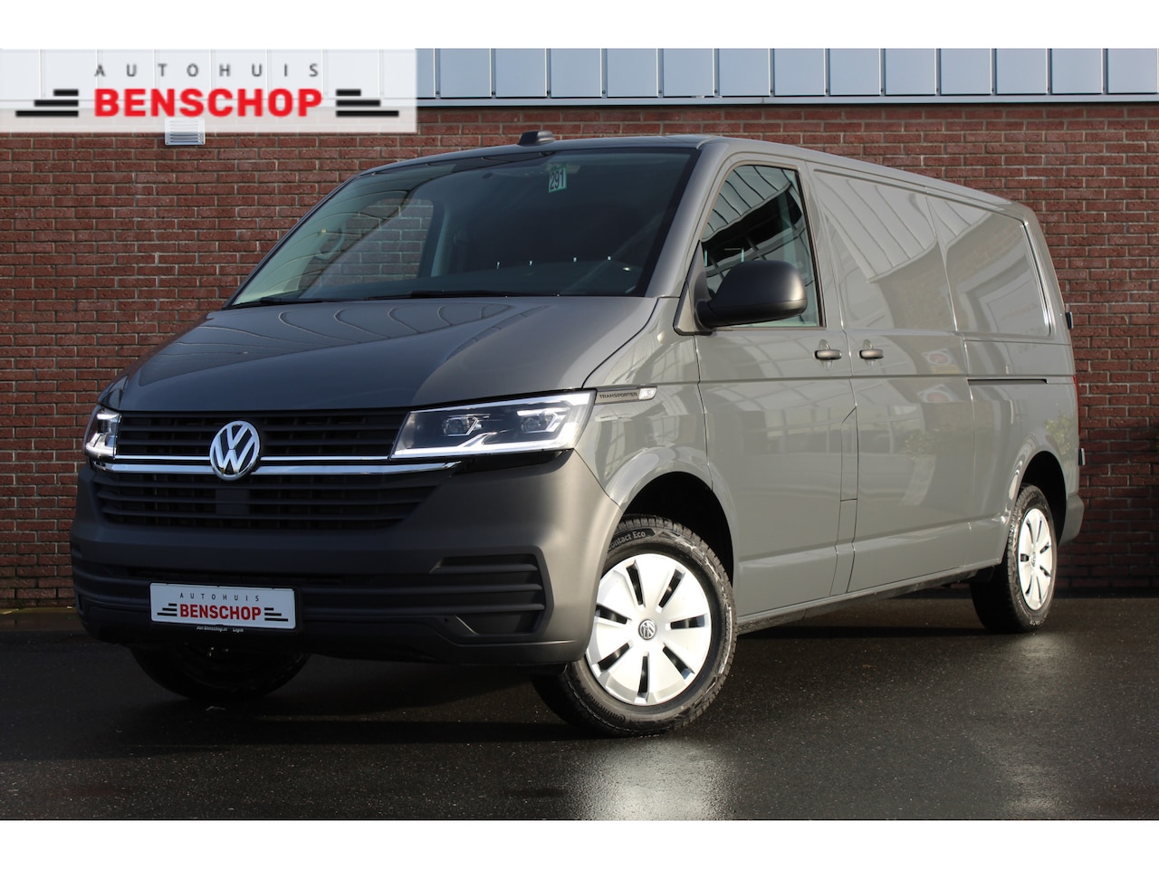 Volkswagen Transporter - T6.1 2.0 TDI 150PK L2H1 |LED|DUBBELE.SCHUIFDEUR|NAVI.VIA.APP.CONNECT|MULTI.STUUR| - AutoWereld.nl