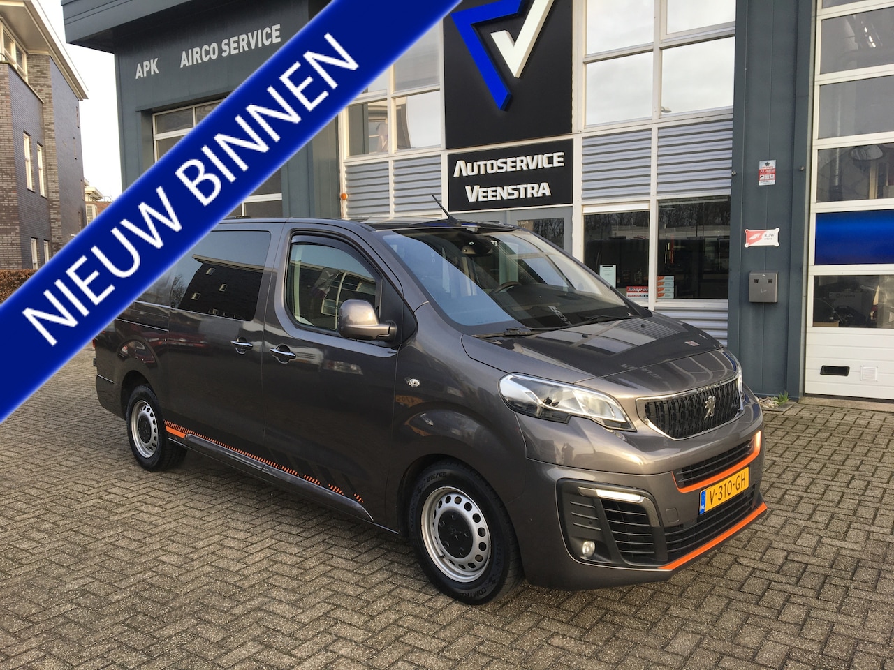 Peugeot Expert - 231L 2.0 BlueHDI 180 DC Premium 231L 2.0 BlueHDI 180 DC Premium - AutoWereld.nl