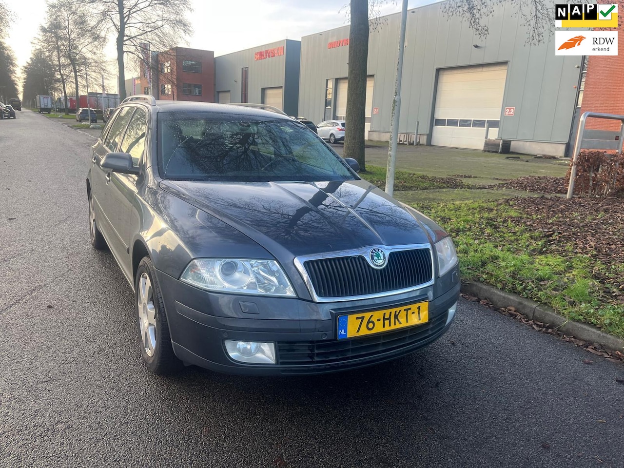 Skoda Octavia Combi - 2.0 TDI Elegance Attractive Business 2.0 TDI Elegance Attractive Business - AutoWereld.nl