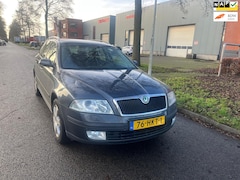 Skoda Octavia Combi - 2.0 TDI Elegance Attractive Business