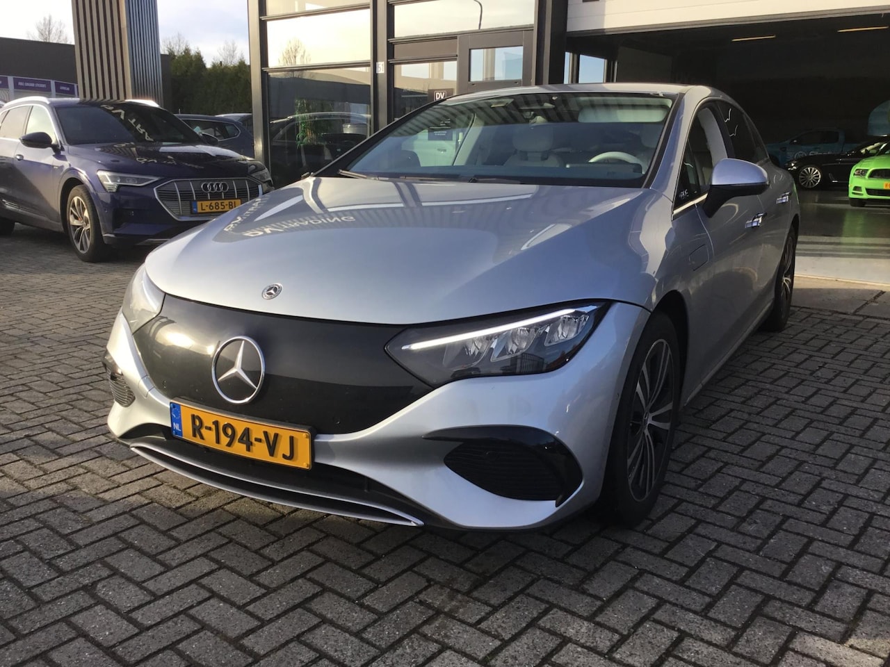 Mercedes-Benz EQE - 350+ Luxury Line 91 kWh - AutoWereld.nl