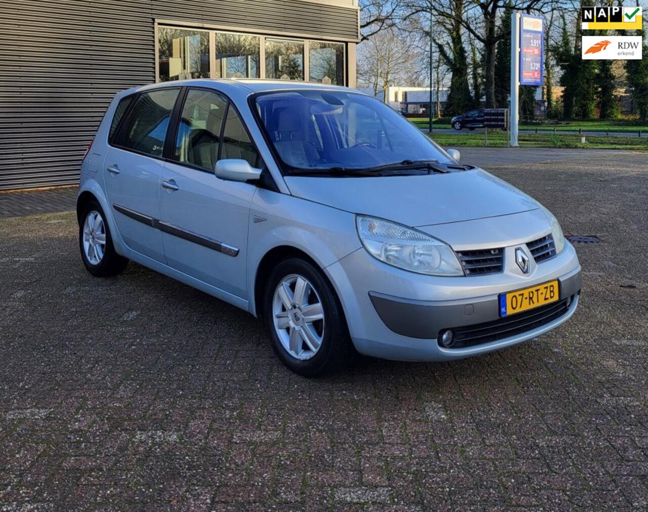 Renault Scénic - 2.0-16V Privilège Luxe 2.0-16V Privilege Luxe,Automaat, 157dkm Nap - AutoWereld.nl