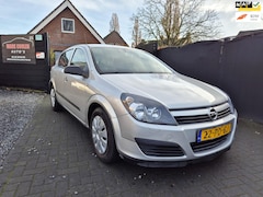 Opel Astra - 1.4 Essentia Airco Cruise