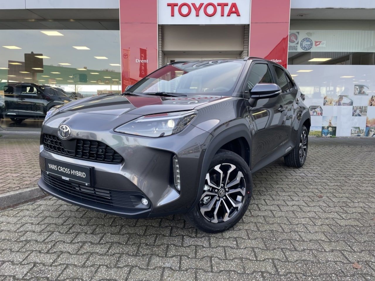 Toyota Yaris Cross - 1.5 Hybrid 130 Executive Limited | Sensoren v/a | Stoel & Stuurv - AutoWereld.nl