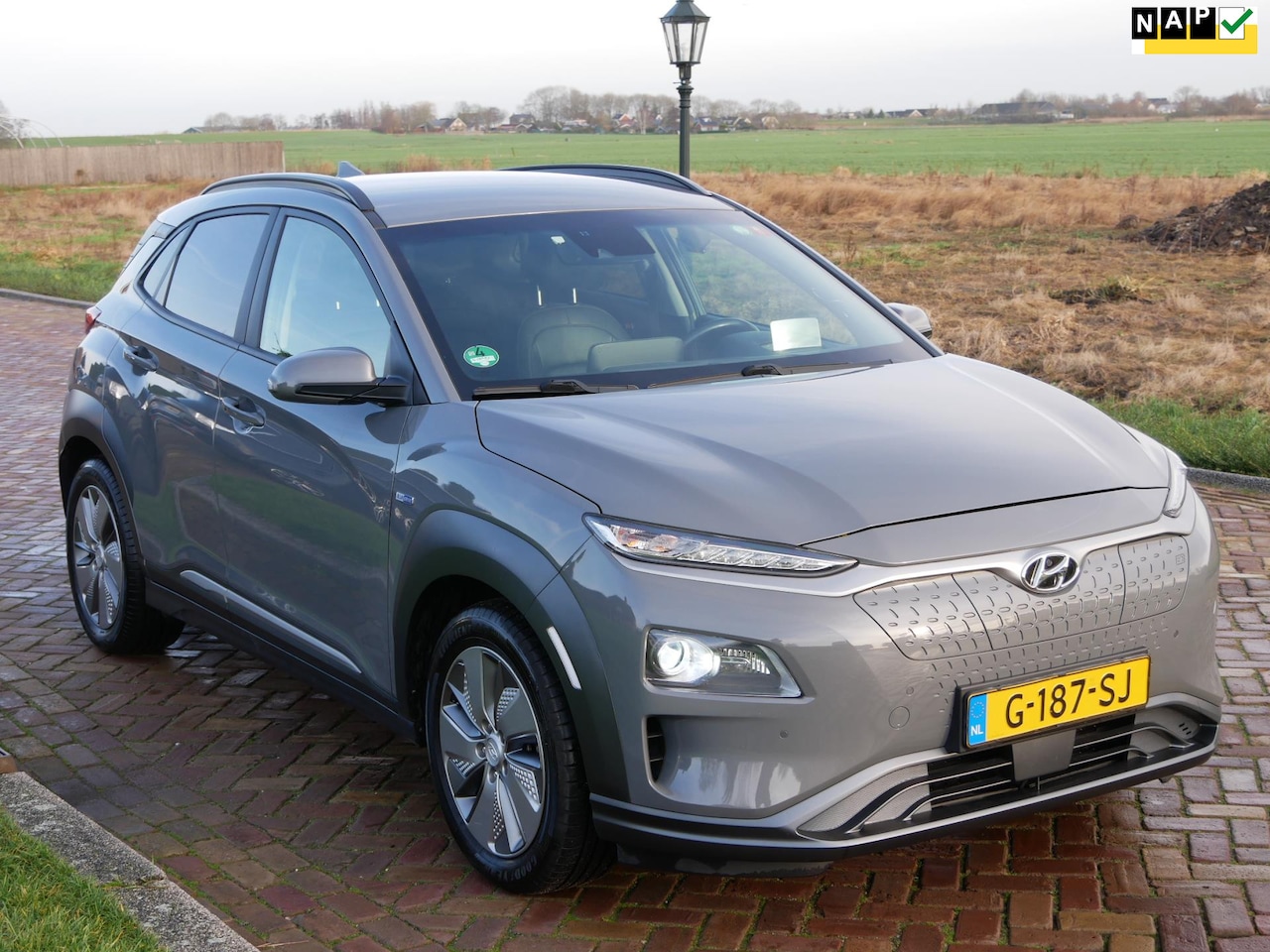 Hyundai Kona Electric - EV Premium 64 kWh ** 13899 NETTO ** - AutoWereld.nl