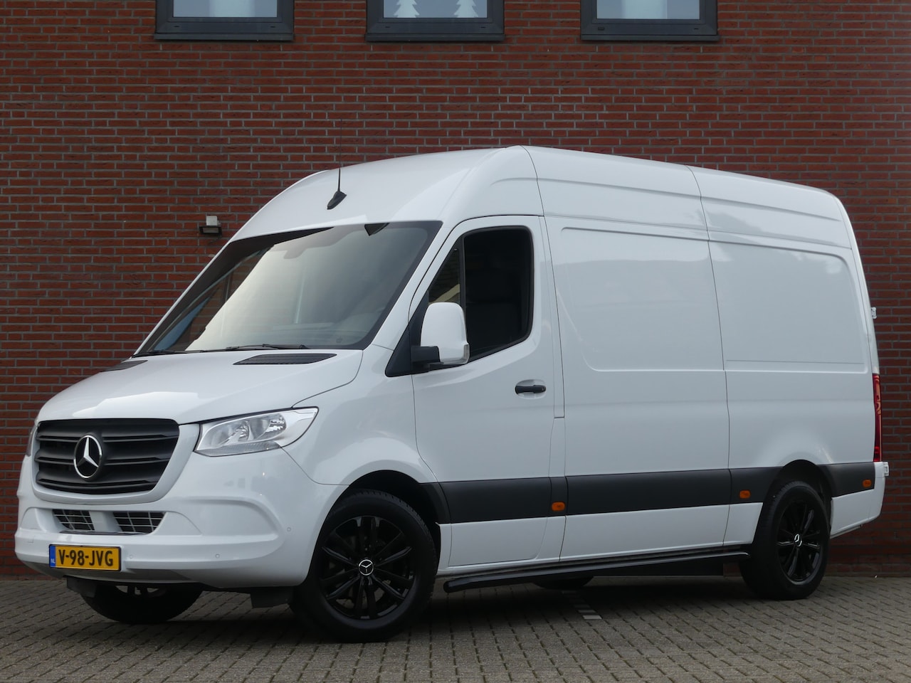 Mercedes-Benz Sprinter - 317 CDI L2H2 Camera/Airco/Navigatie/Cruise control - AutoWereld.nl