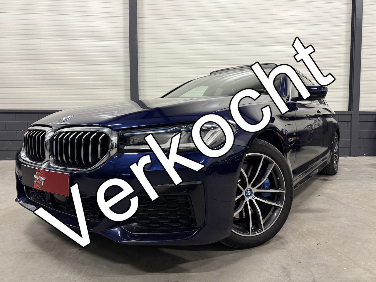 BMW 5-serie Touring - 530e xDrive M-Sport 79DKM!/PANO/HEAD-UP/LASER/H&K/ACC/360CAMERA/MEMORY+VENTILATIE/EXCL.NAP - AutoWereld.nl