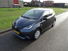 Toyota Aygo - 1.0 VVT-i x-fun