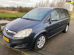 Opel Zafira - 2.2 Cosmo 7 persoons