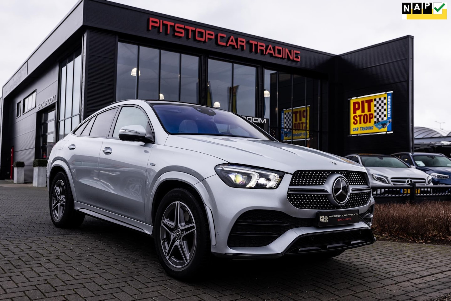 Mercedes-Benz GLE-Klasse Coupé - 350 e 4MATIC Premium 350 e 4MATIC Premium 333 PK, Massage, Trekhaak! - AutoWereld.nl